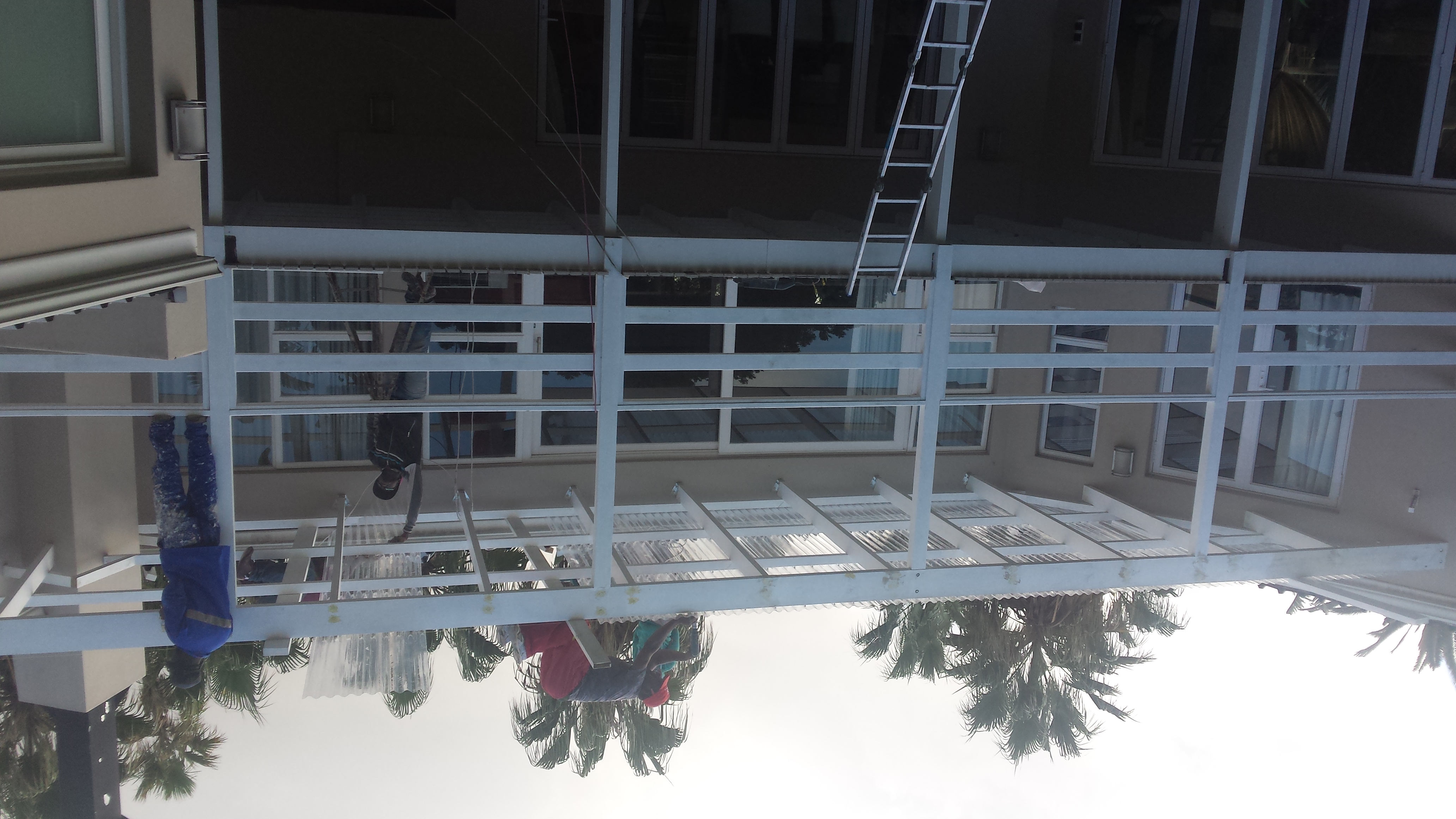 Roof repairs and cleaning